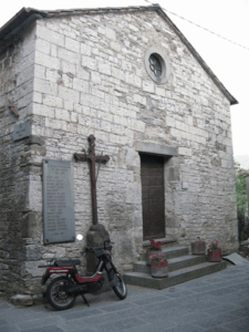 Kirken i Rosina, et besøk her er en messe verdt. Det er messe hver søndag klokka 09:15. Kirken i Rosina, et besøk her er en messe verdt. Det er messe hver søndag klokka 09:15.