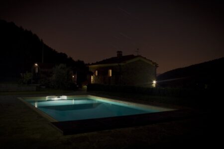 Bassenget i mørket Bassenget i mørket