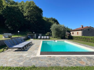 Nye solstoler og nytt bordtennisbord Nye solstoler og nytt bordtennisbord